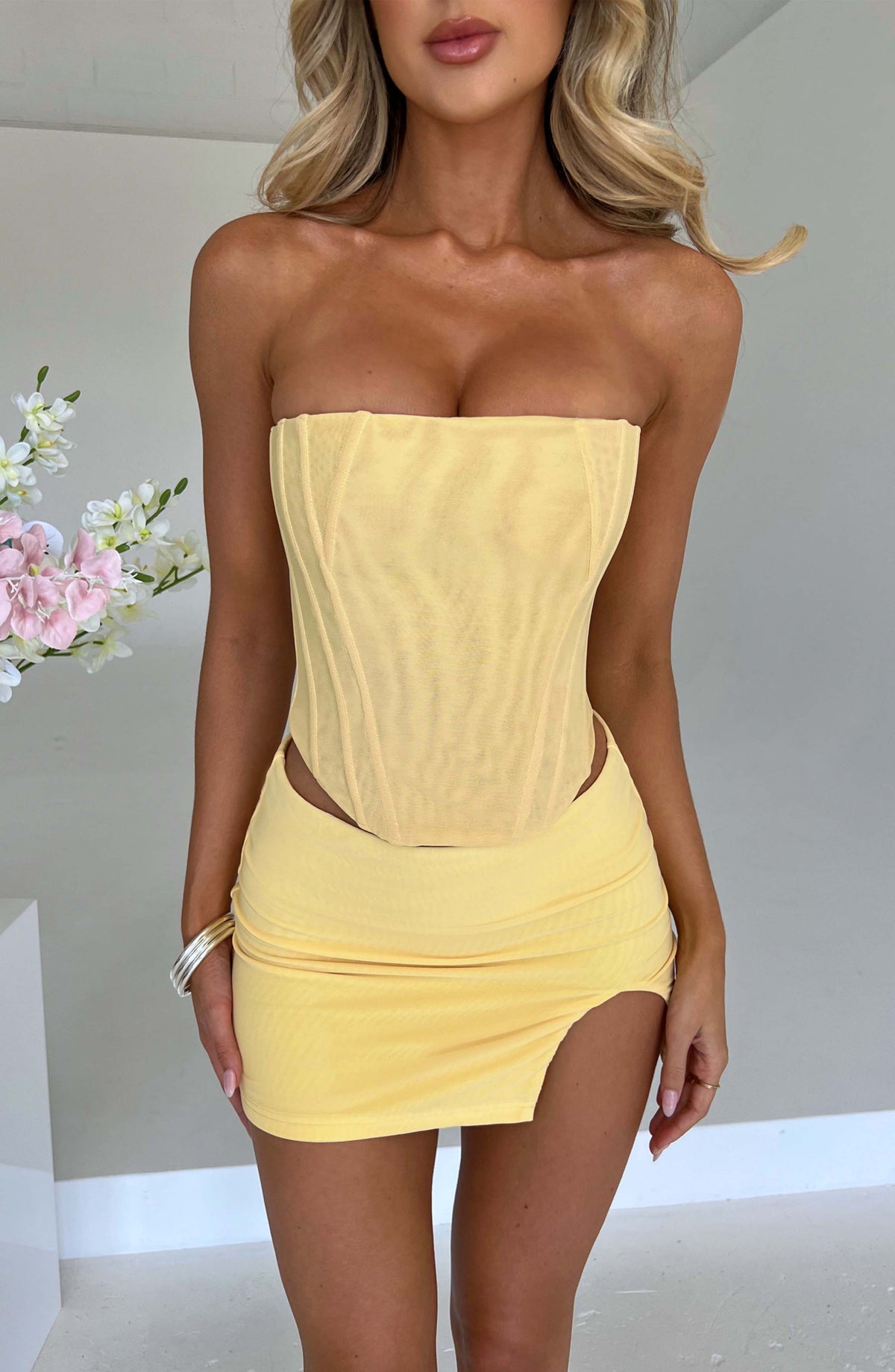 Aria Mini Skirt in Lemon