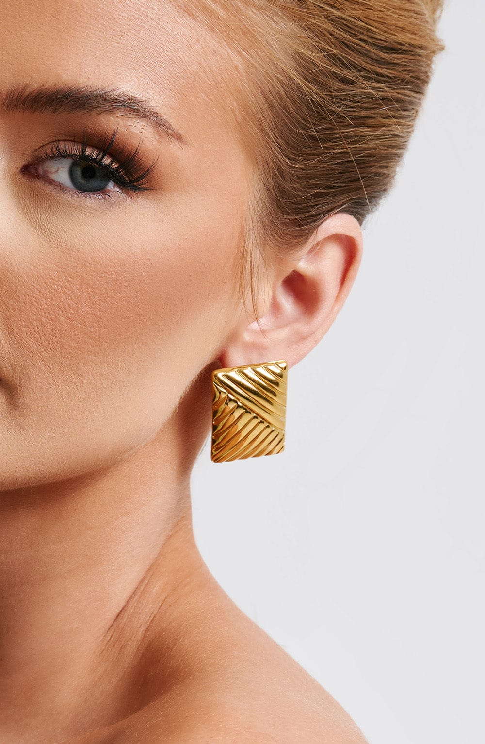 Brontë Earrings in Gold