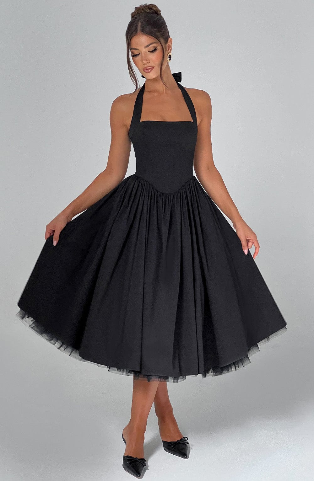 Cressia Midi Dress in Black