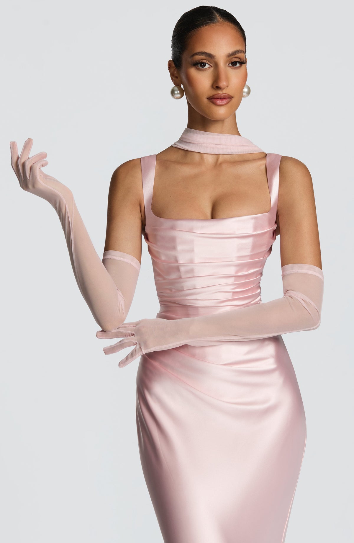 Elira Gloves in Blush