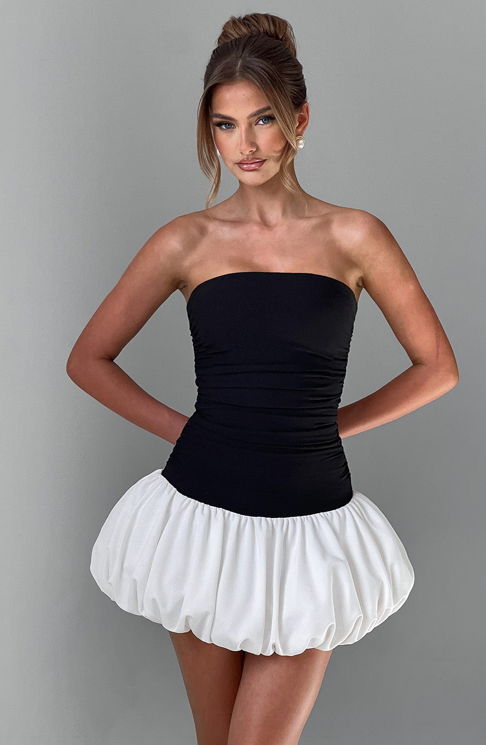 Gemina Mini Dress in Black/White