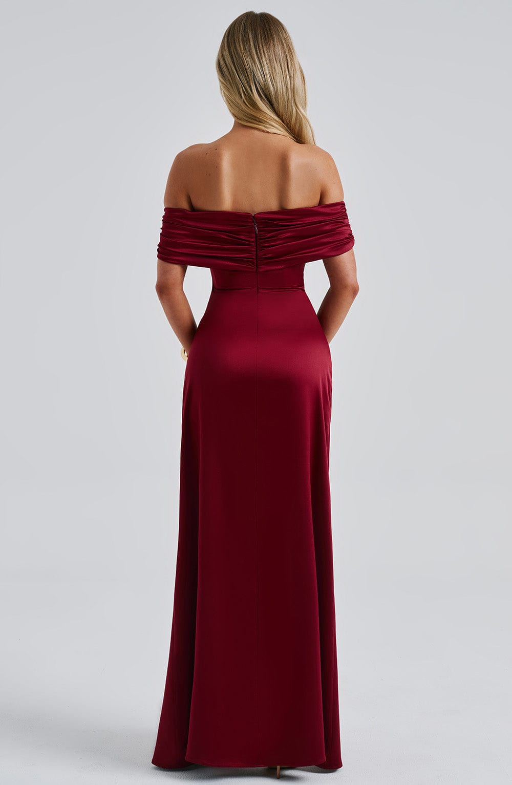 Gwendolina Maxi Dress in Burgundy