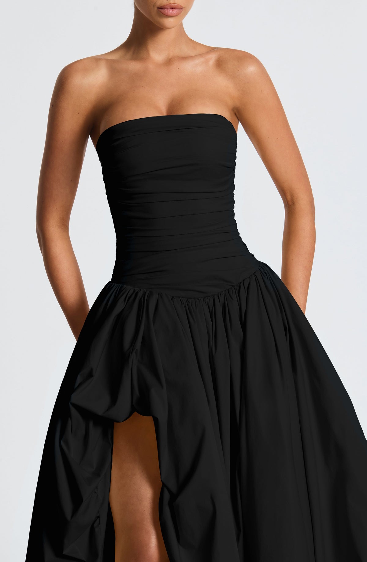 Jilena Maxi Dress in Black