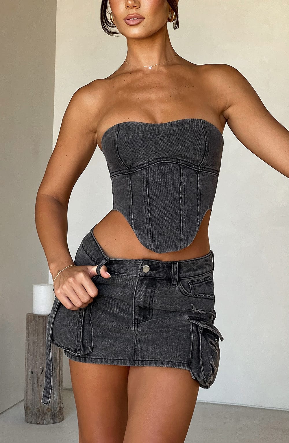 Yasira Corset in Black