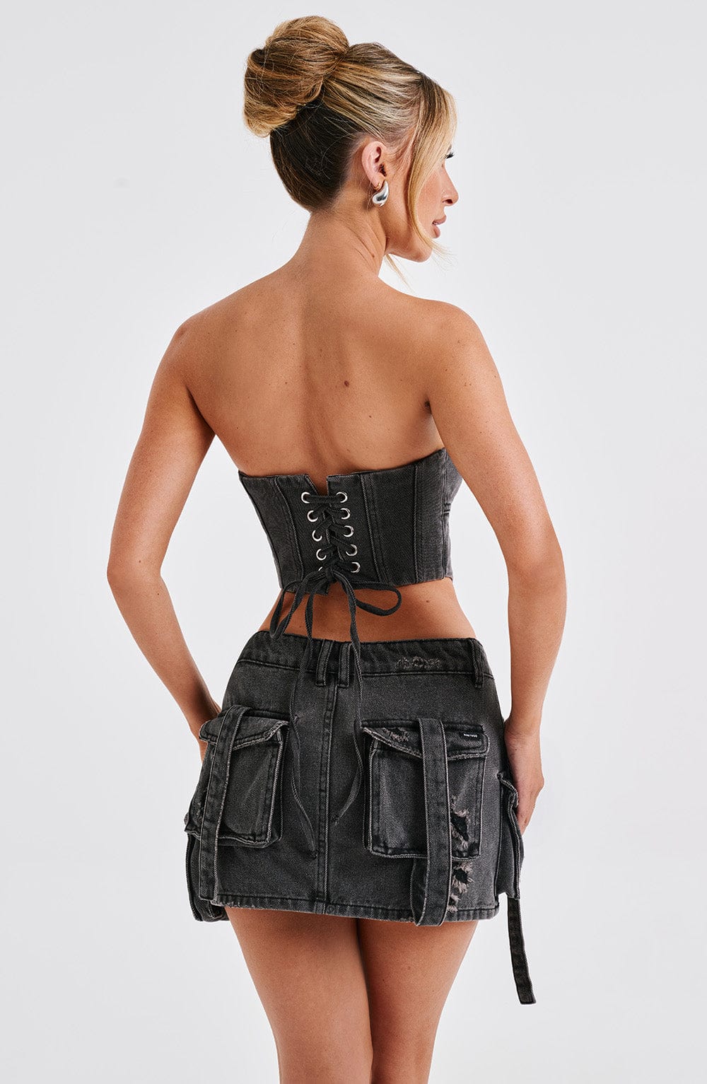 Yasira Corset in Black