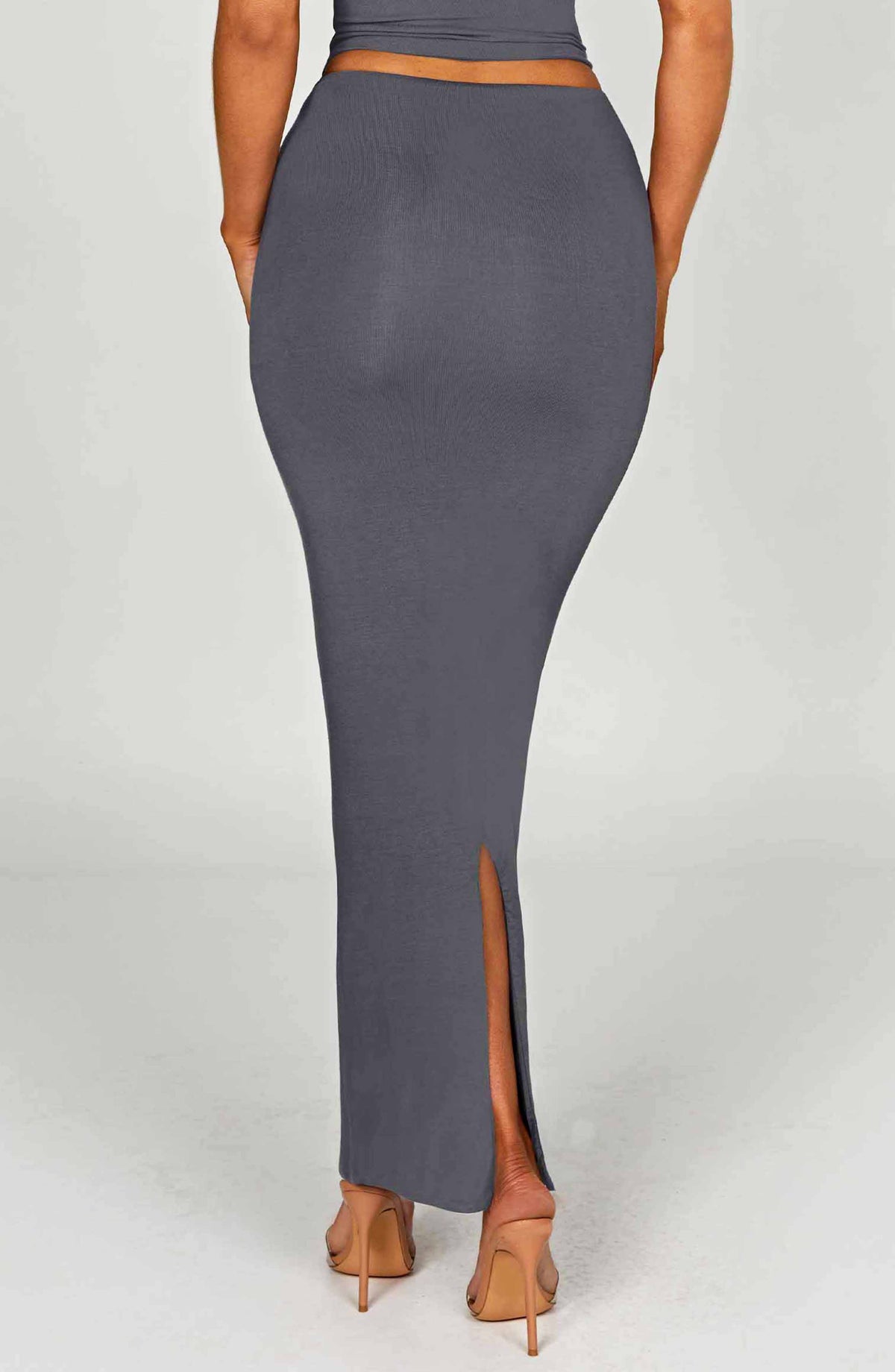 Yazlin Maxi Skirt in Charcoal