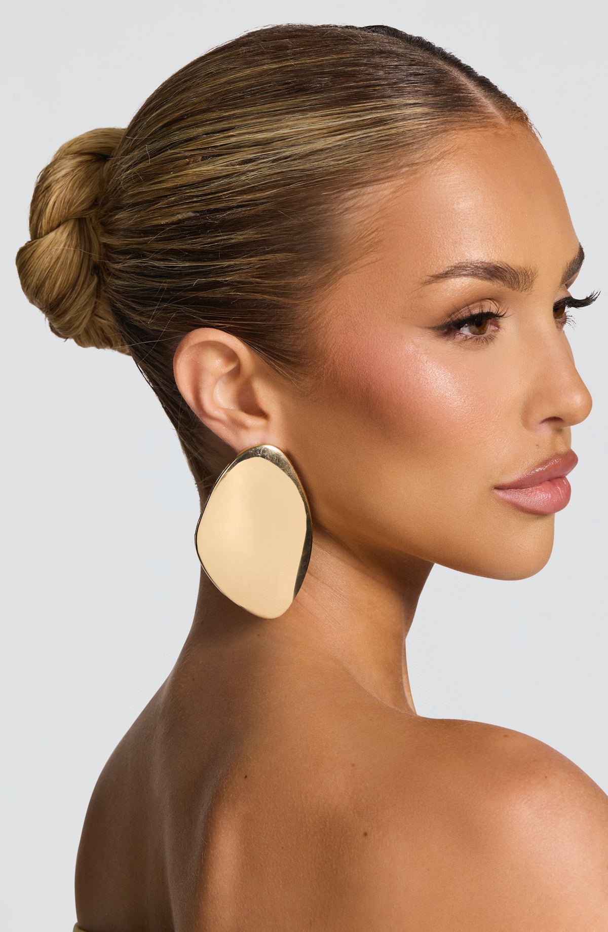 Yukie Earrings in Gold