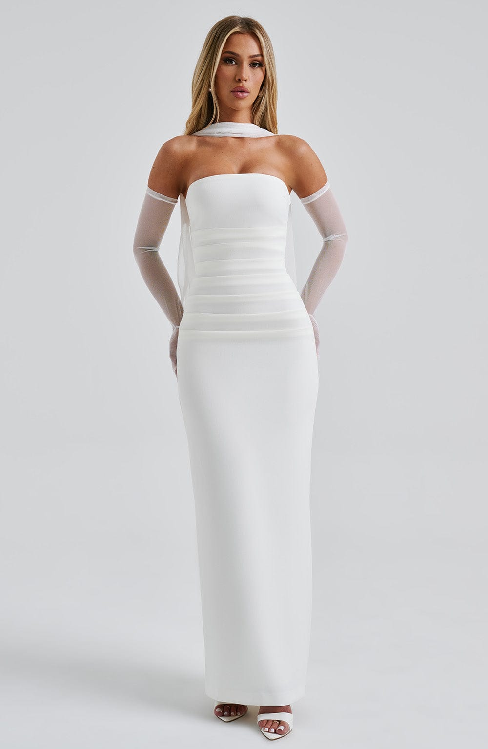 Yuliana Maxi Dress in Ivory
