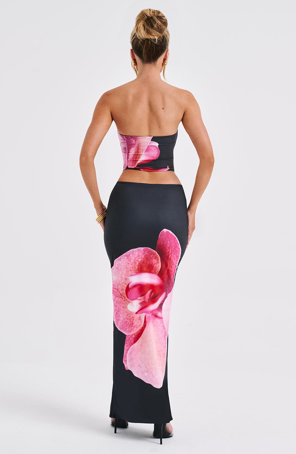Alaris Maxi Skirt in Black Floral Print