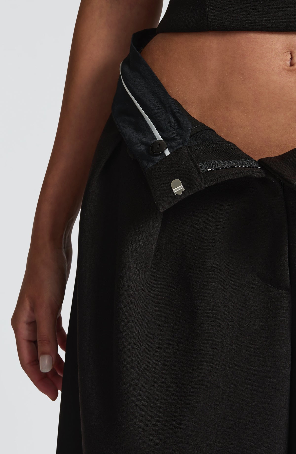 Amarah Bermuda Shorts in Black