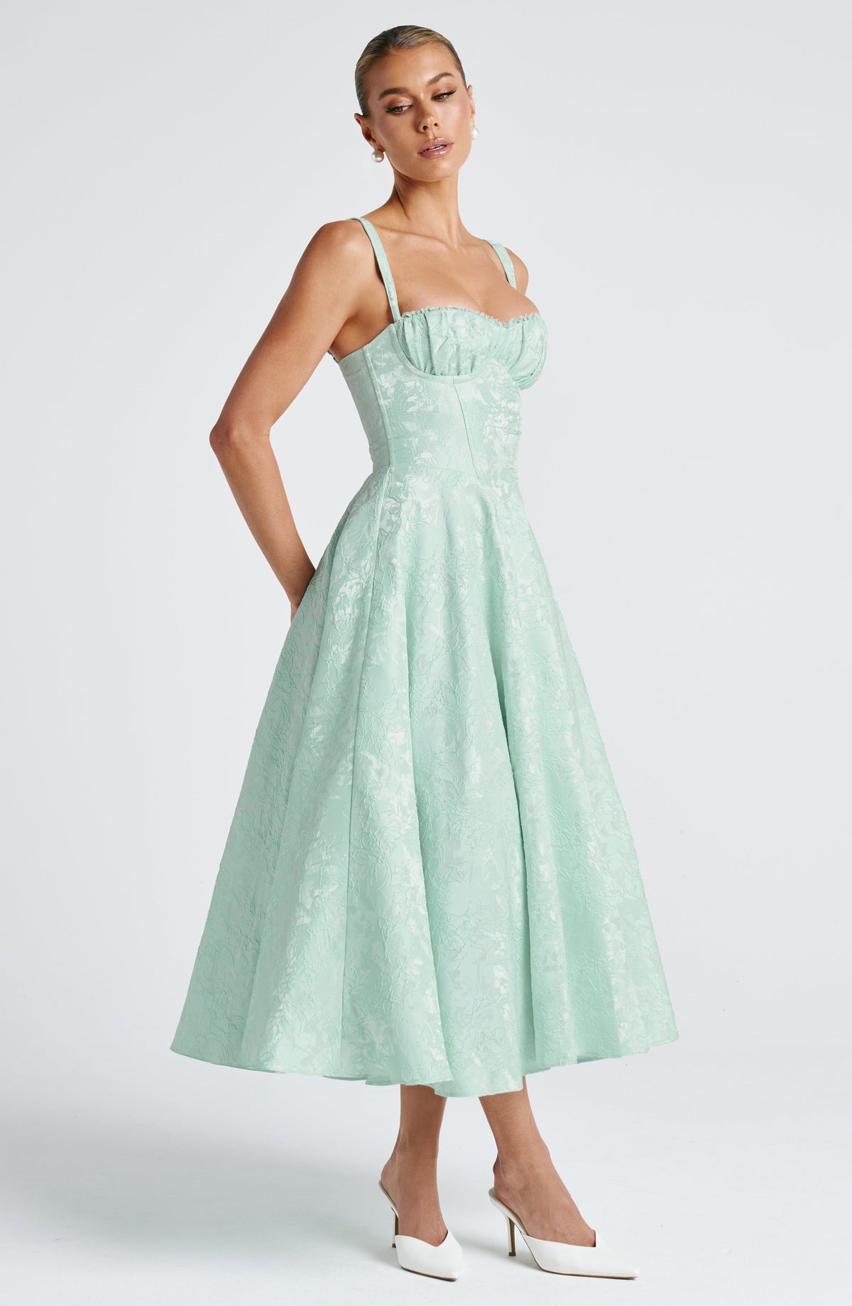Amorae Midi Dress in Mint