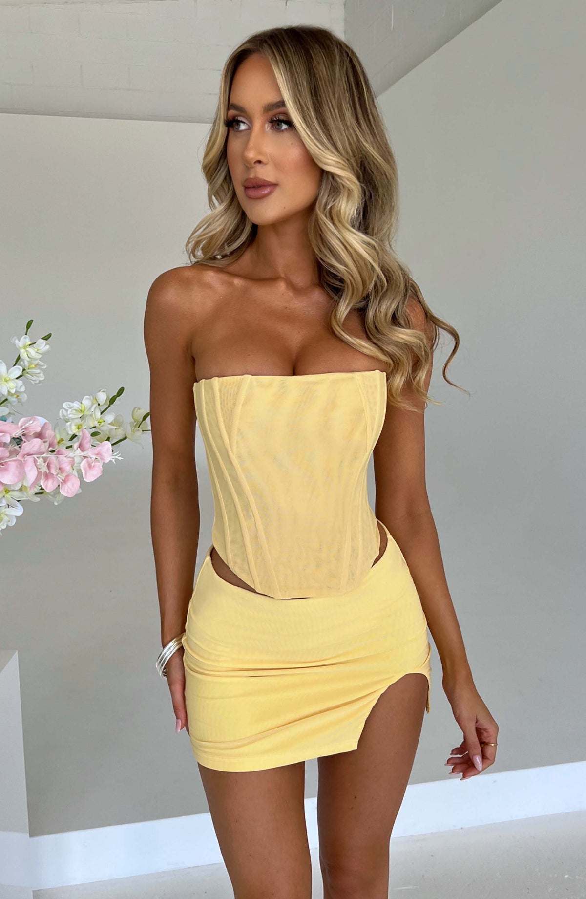 Aria Mini Skirt in Lemon