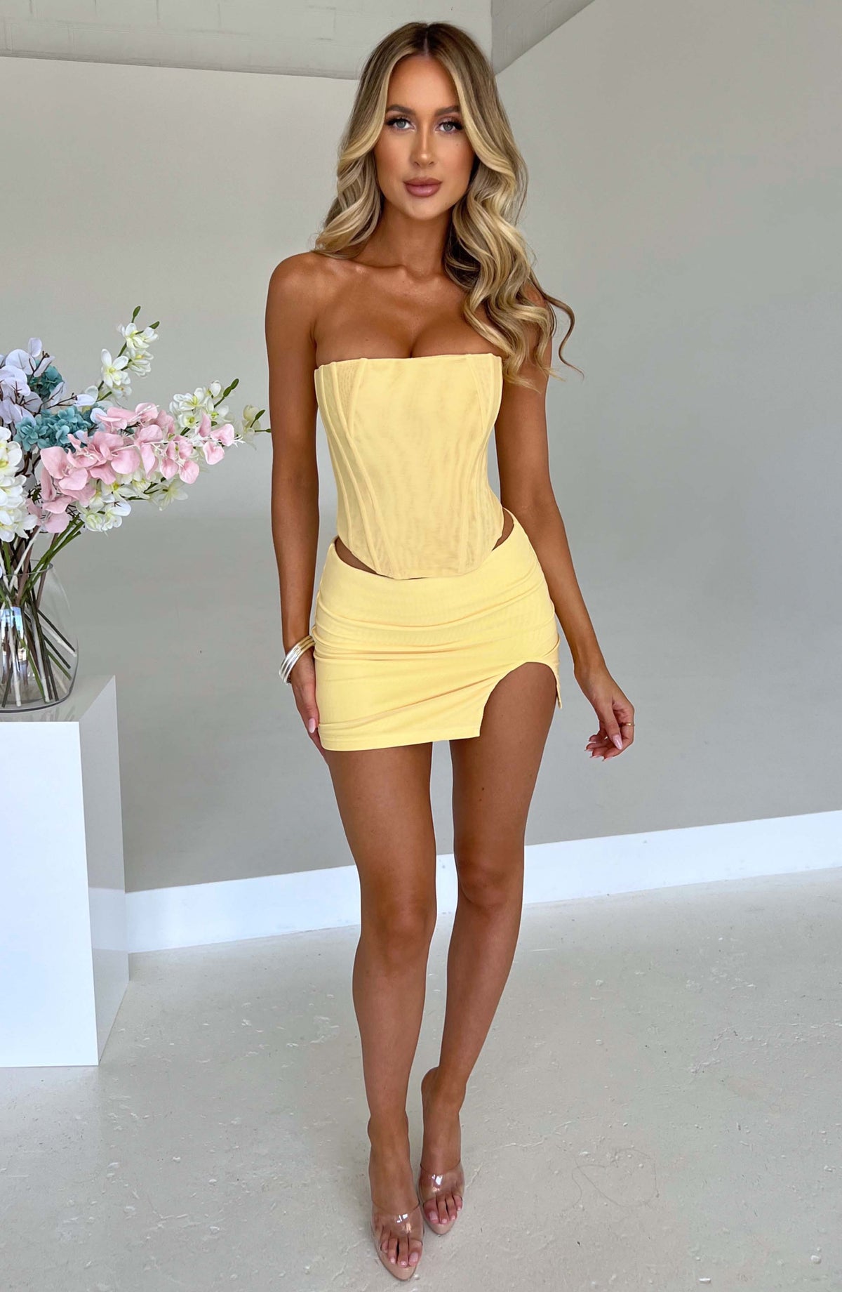 Aria Mini Skirt in Lemon