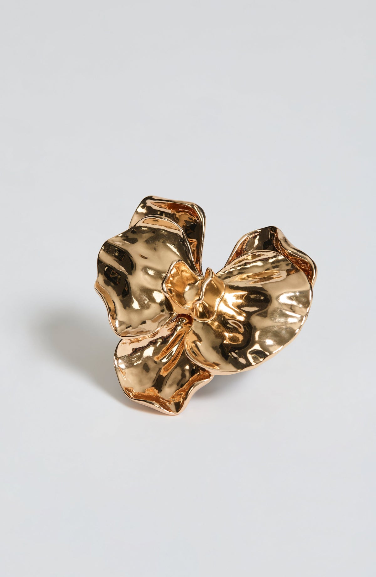 Ava Brooch in Gold