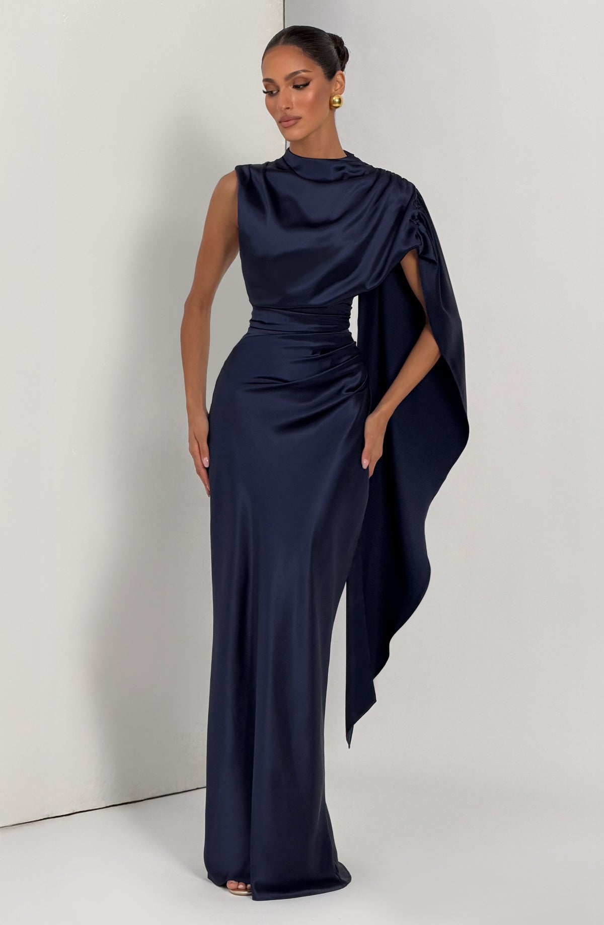 Avienne Maxi Dress in Navy