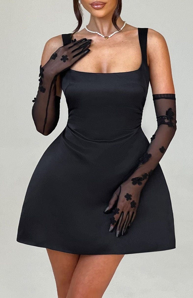 Dalaria Gloves in Black