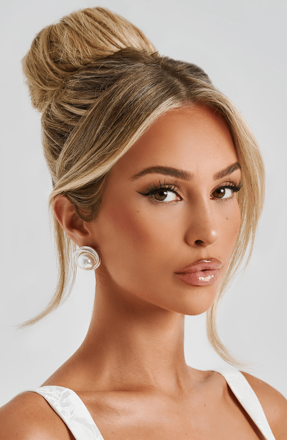 Davinia Earrings in Silver