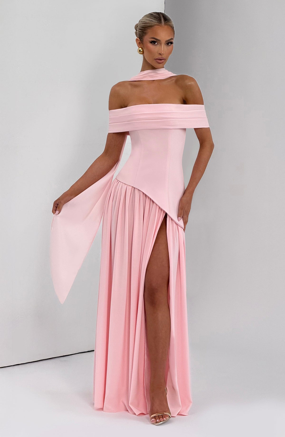 Delilia Maxi Dress in Blush