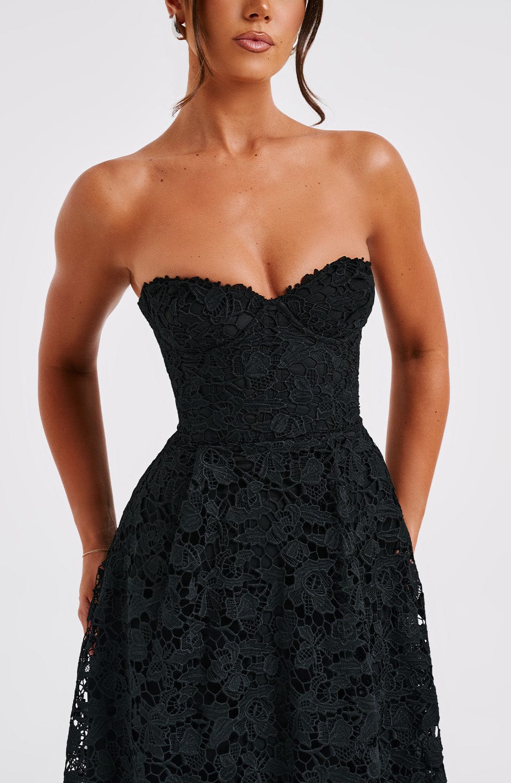 Ishara Midi Dress in Black