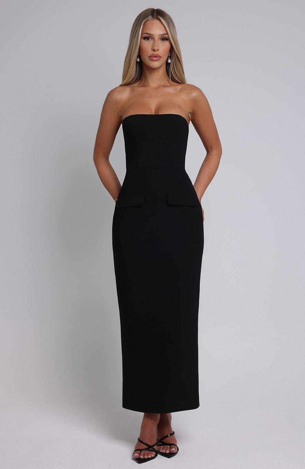 Roxana Midaxi Dress in Black