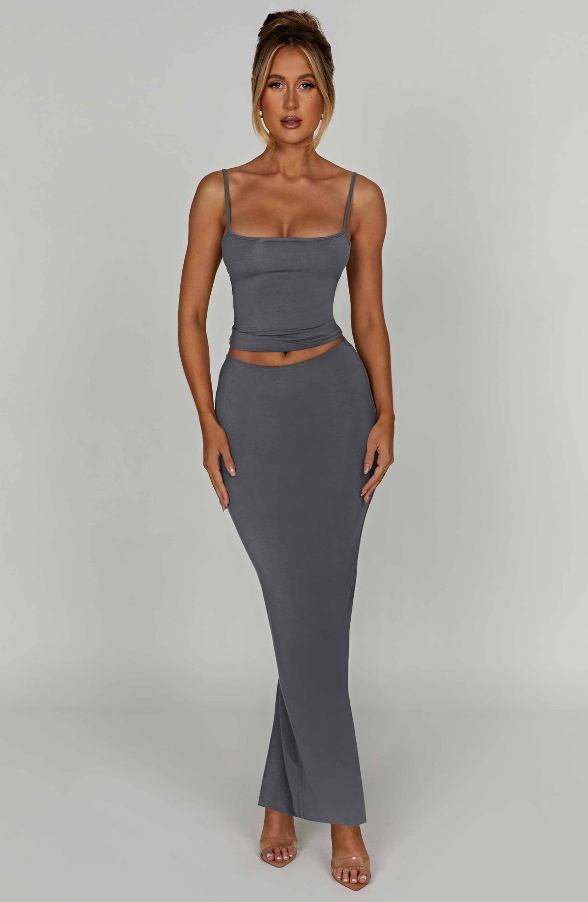 Yazlin Maxi Skirt in Charcoal