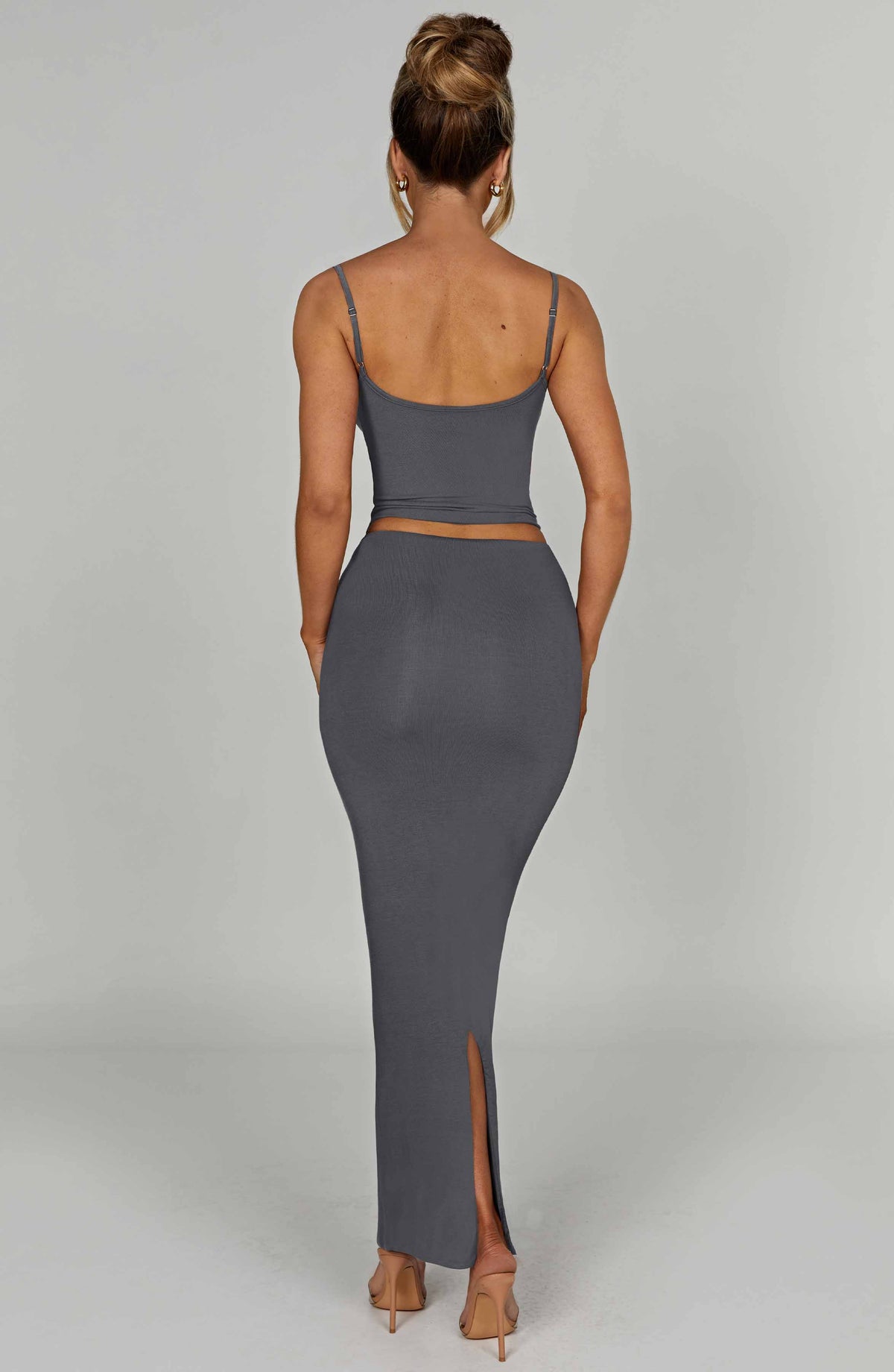 Yazlin Maxi Skirt in Charcoal