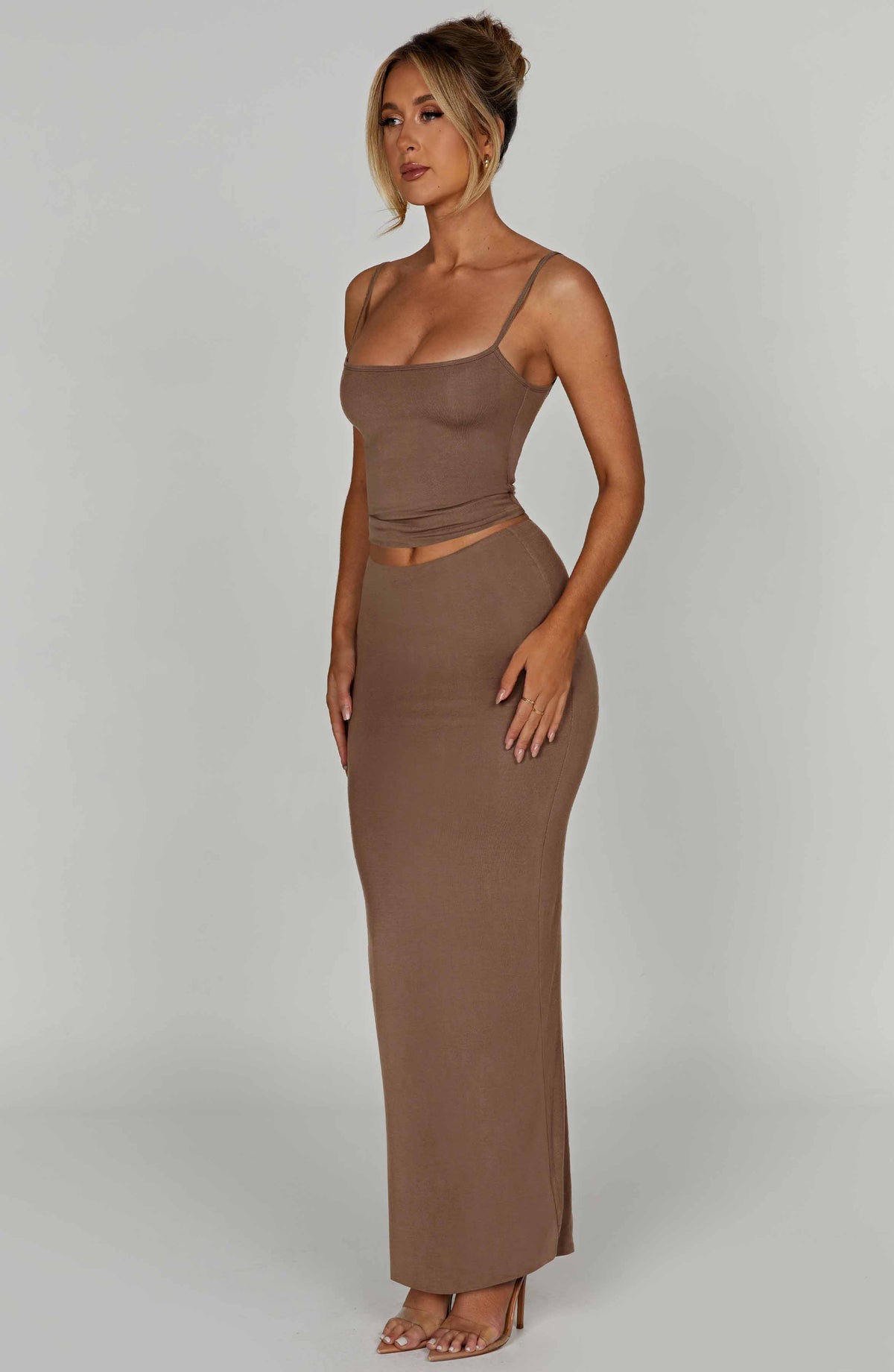 Yazlin Maxi Skirt in Mocha
