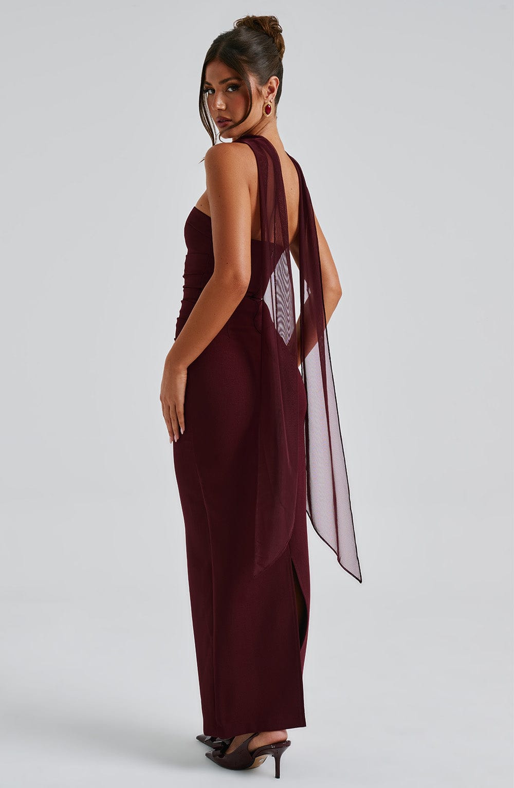 Yuliana Maxi Dress in Cherry Lacquer