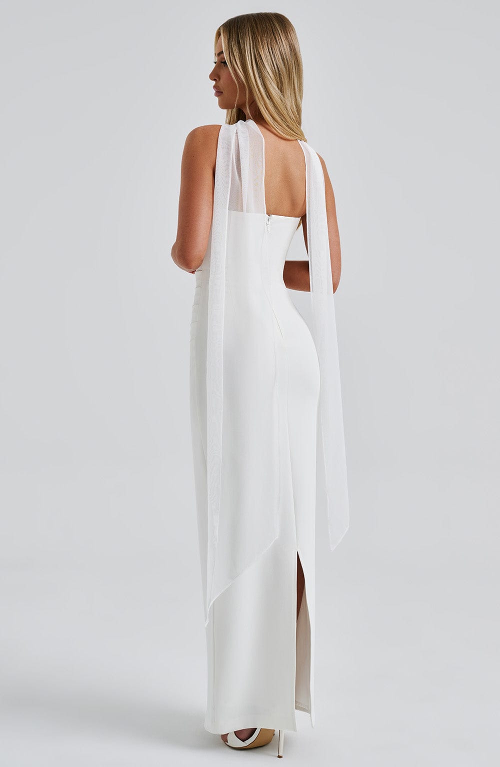 Yuliana Maxi Dress in Ivory