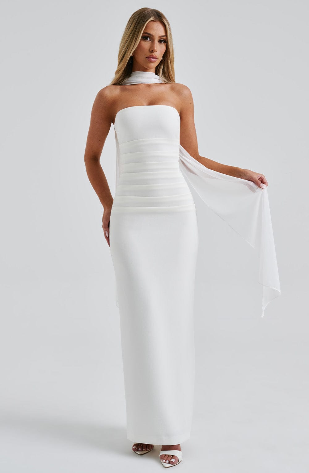 Yuliana Maxi Dress in Ivory